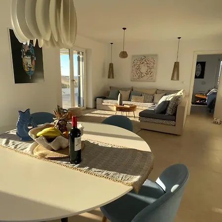 Sun, Beachfront With Stunning Views, Naxos Mikrí Vígla