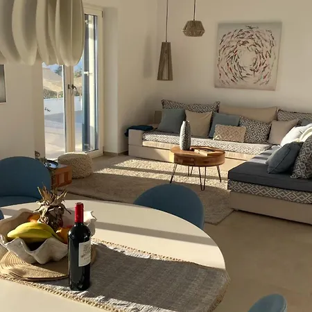 Semesterbostad Sun, Beachfront With Stunning Views, Naxos