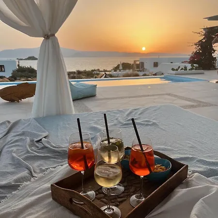 Sun, Beachfront With Stunning Views, Naxos Semesterbostad